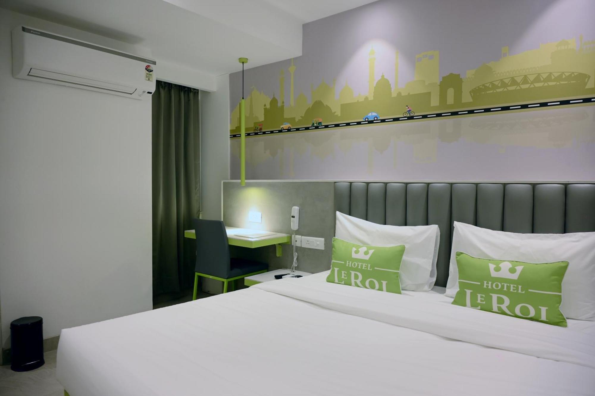 Hotel Le Roi Express Karol Bagh Дели Экстерьер фото